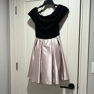 Betsy Adam off shoulder flowy dress